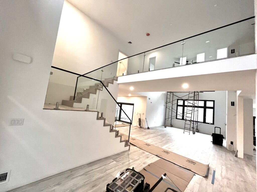 glass railings for stairs decks balconys - shinyglass-nj (28)