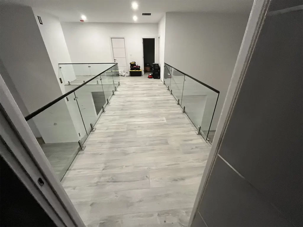 glass rainling for balconys 03 - shinyglass new jersey