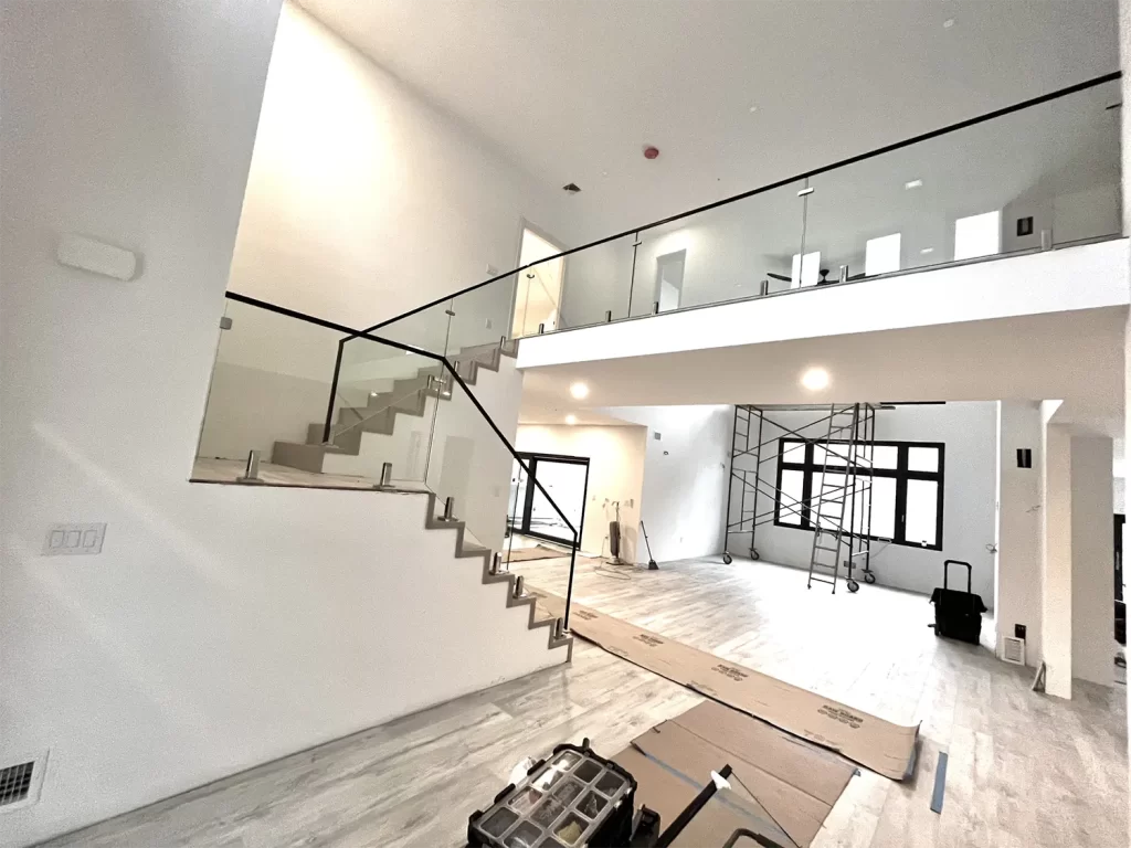 glass rainling for stairs 02 - shinyglass new jersey